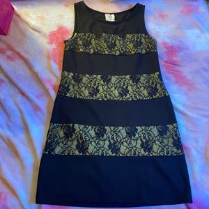 Medium dress